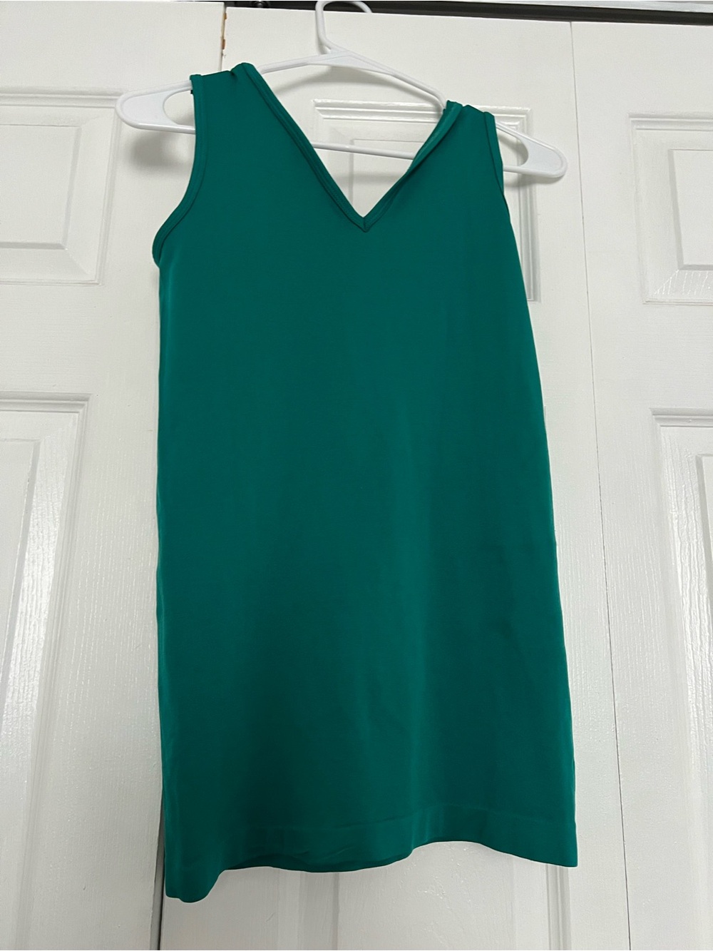 Sleeveless V-Neck Women's Top in Teal
